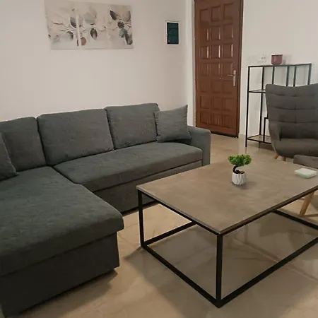 Aura Ionis Spacious House With Amazing Views