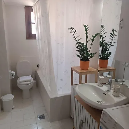 Aura Ionis Spacious House With Amazing Views *