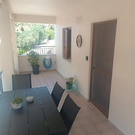 Aura Ionis Spacious House With Amazing Views *