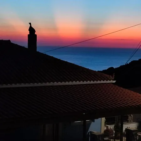 Aura Ionis Spacious House With Amazing Views Divarata
